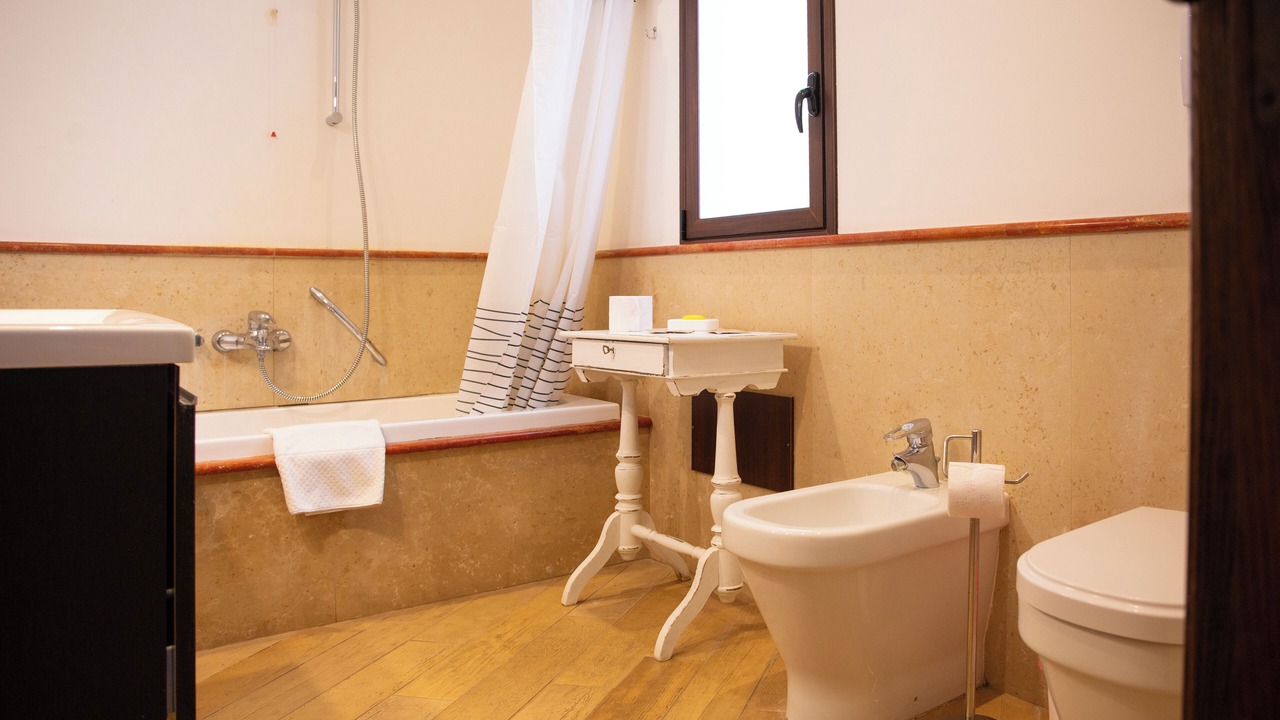 Photo of Bathroom in Mondello