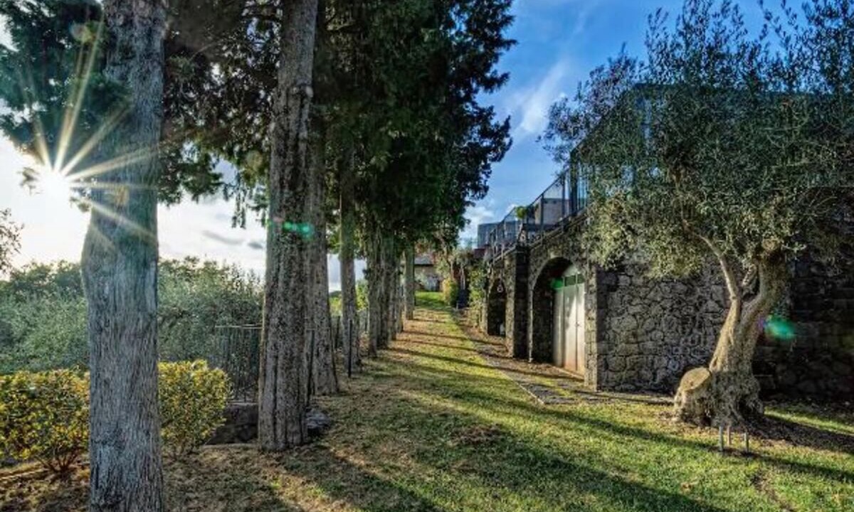 Photo of Outdoor in Ragalna