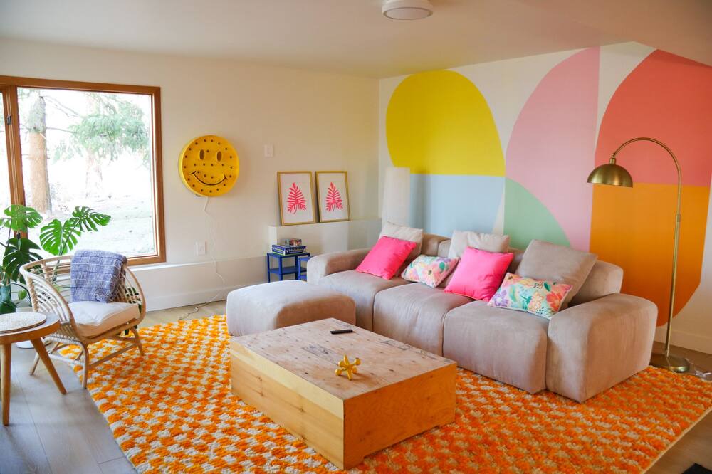 Photo of Livingroom in Southeast Kelowna