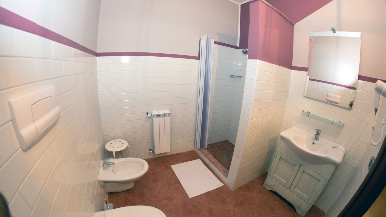 Photo of Bathroom in Patti