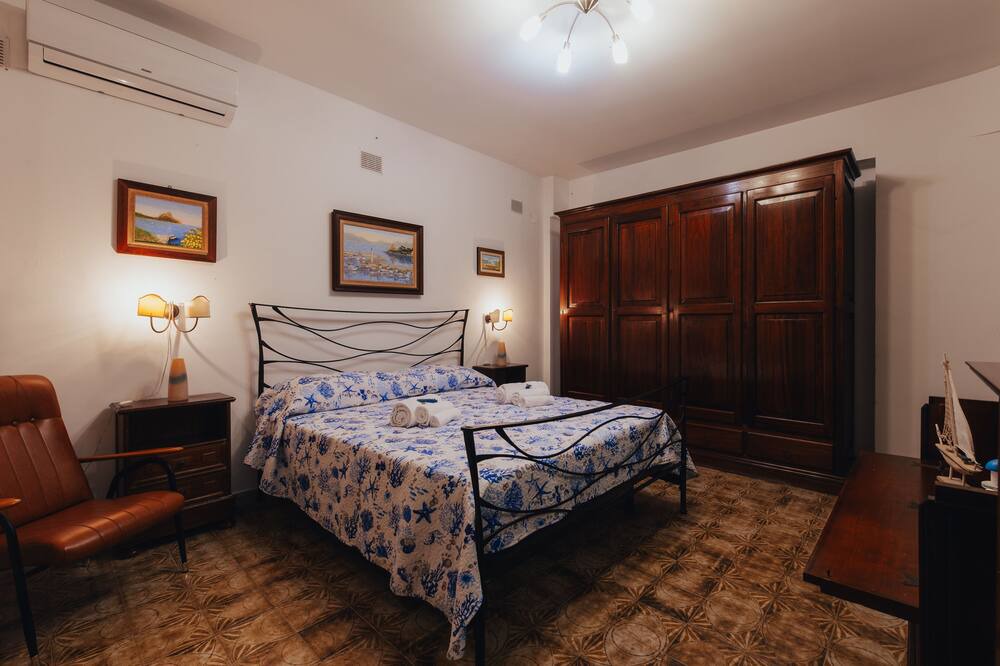 Photo of Bedroom in Capo Zafferano