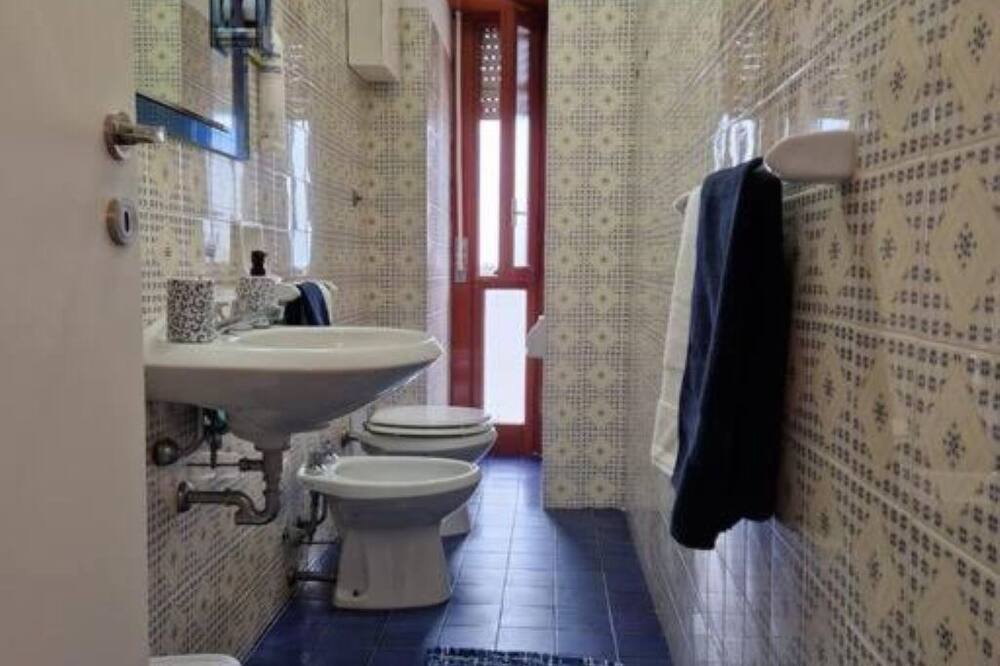 Photo of Bathroom in Nettuno