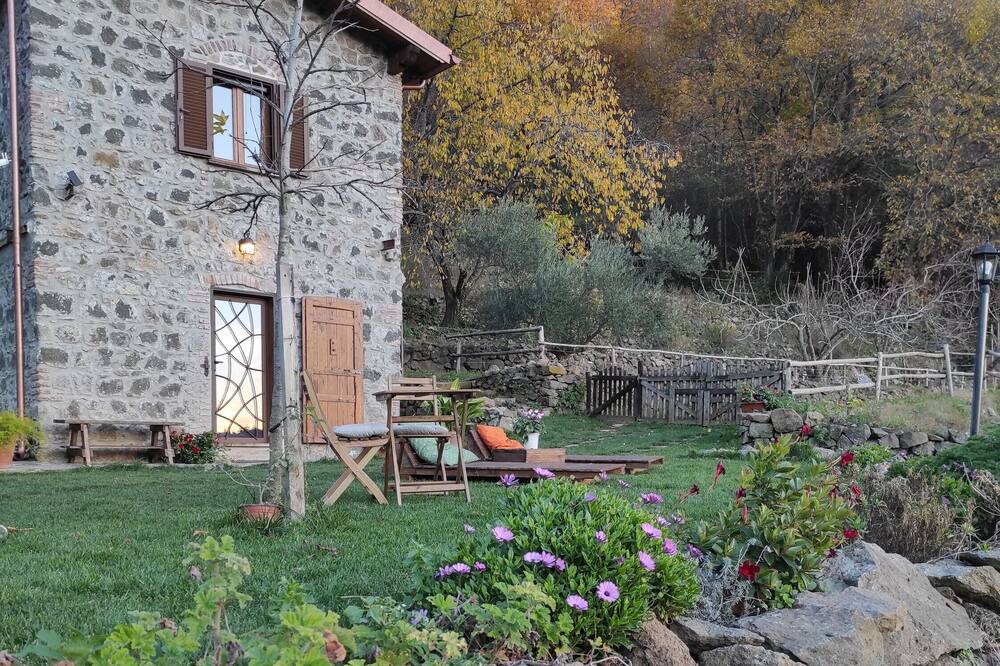 Photo of Outdoor in Nemi