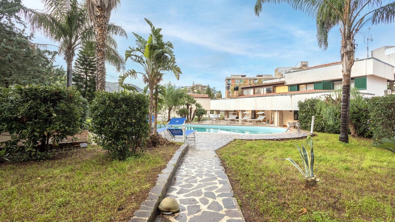 Photo of Outdoor in Palermo