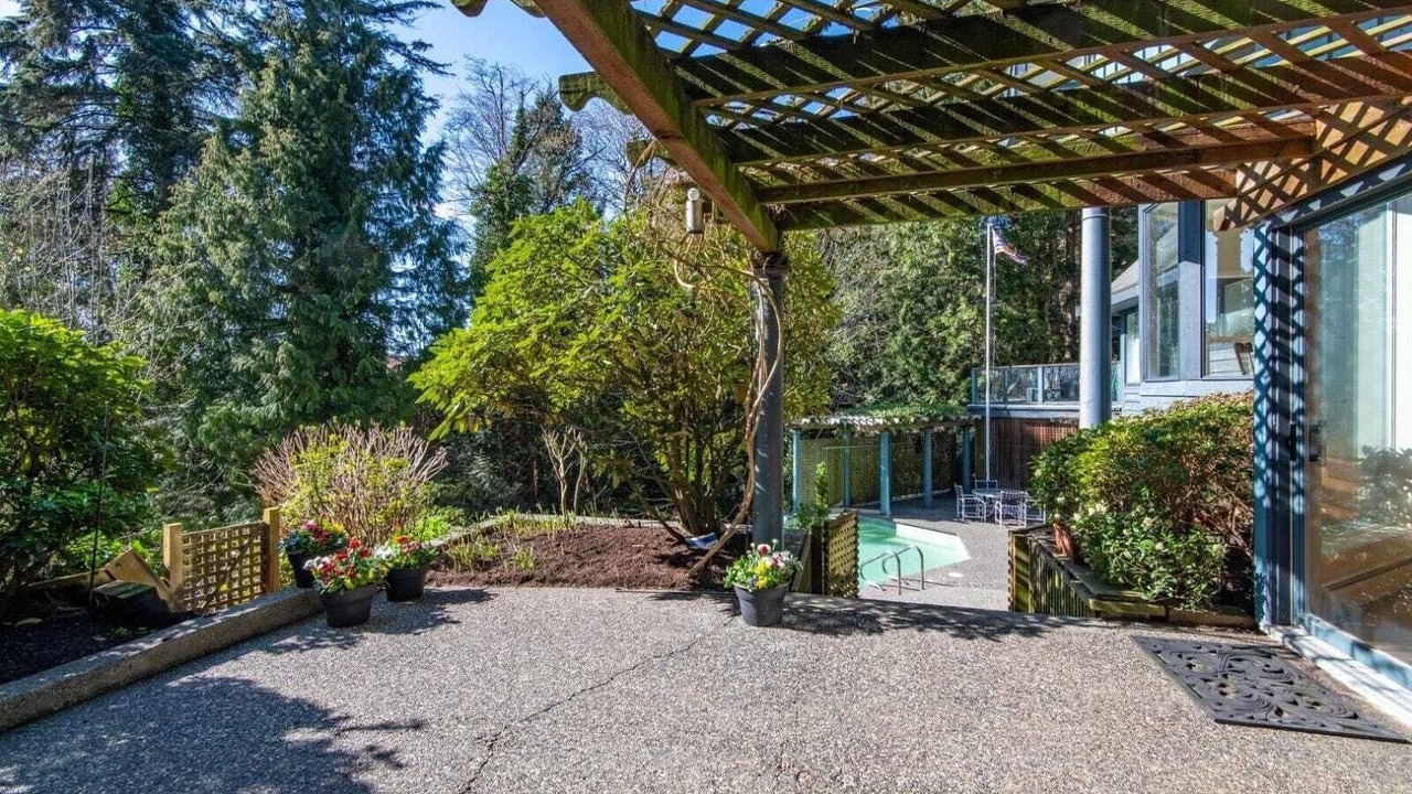 Photo of Outdoor in Kerrisdale