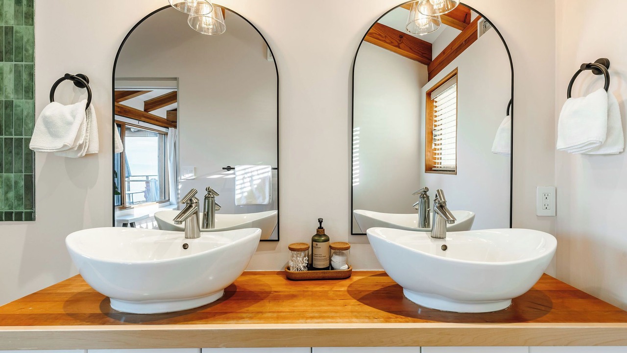 Photo of Bathroom in Central Okanagan