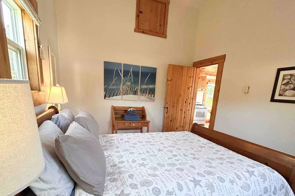 Photo of Bedroom in Boutiliers Point