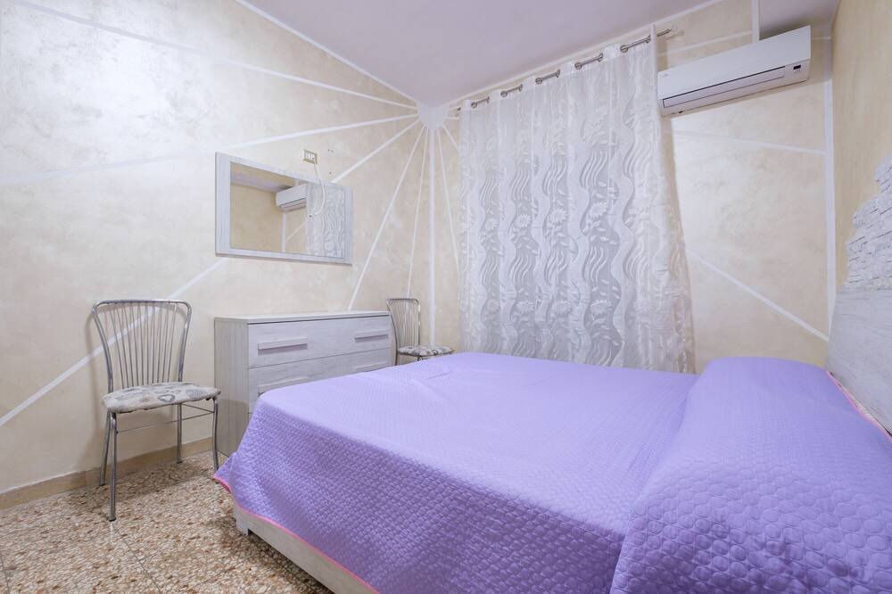 Photo of Bedroom in Mili San Pietro