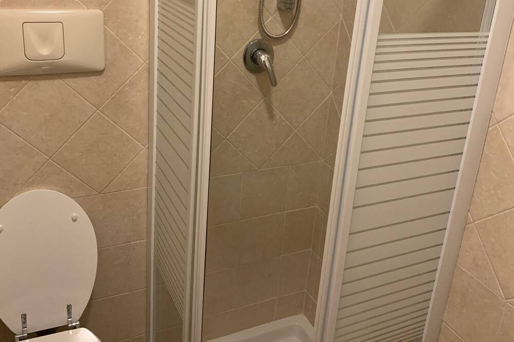 Photo of Bathroom in Nettuno