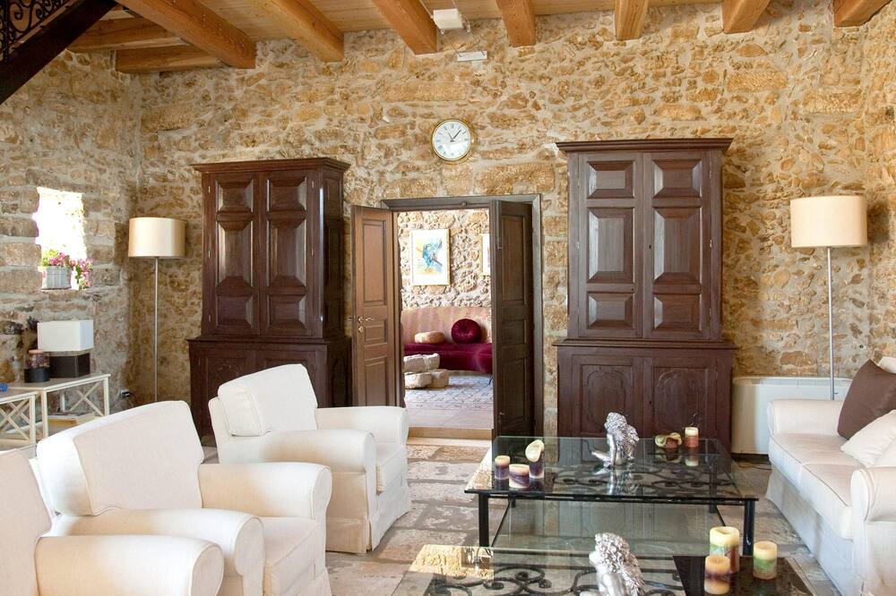 Photo of Livingroom in Partinico