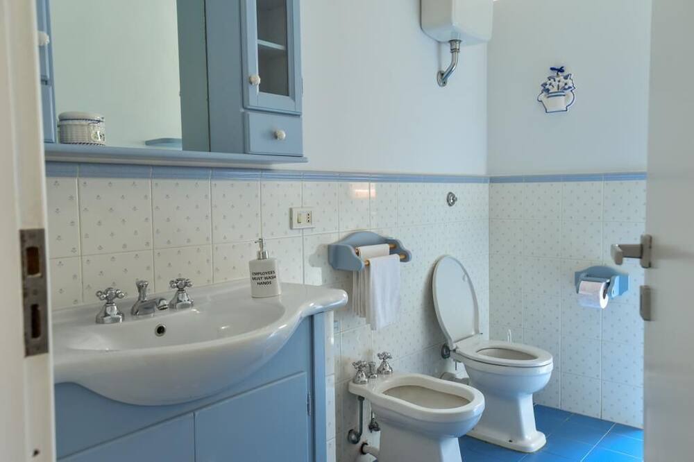 Photo of Bathroom in Porto Empedocle