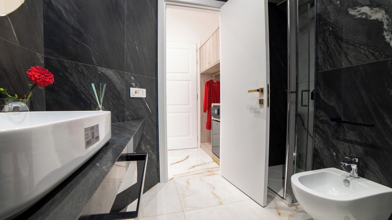 Photo of Bathroom in Quartieri Spagnoli