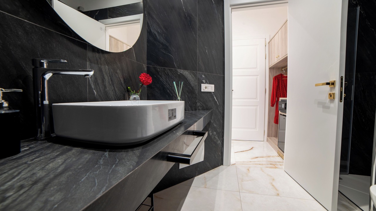 Photo of Bathroom in Quartieri Spagnoli