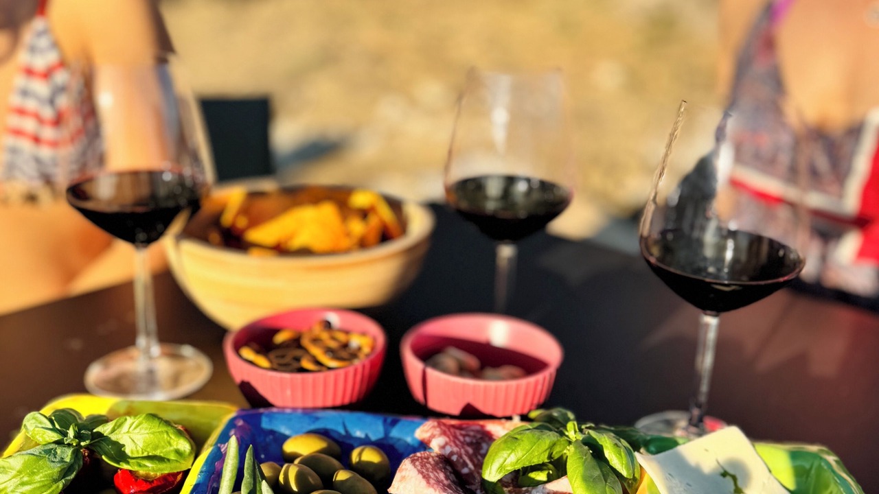 Photo of Outdoor in Naro