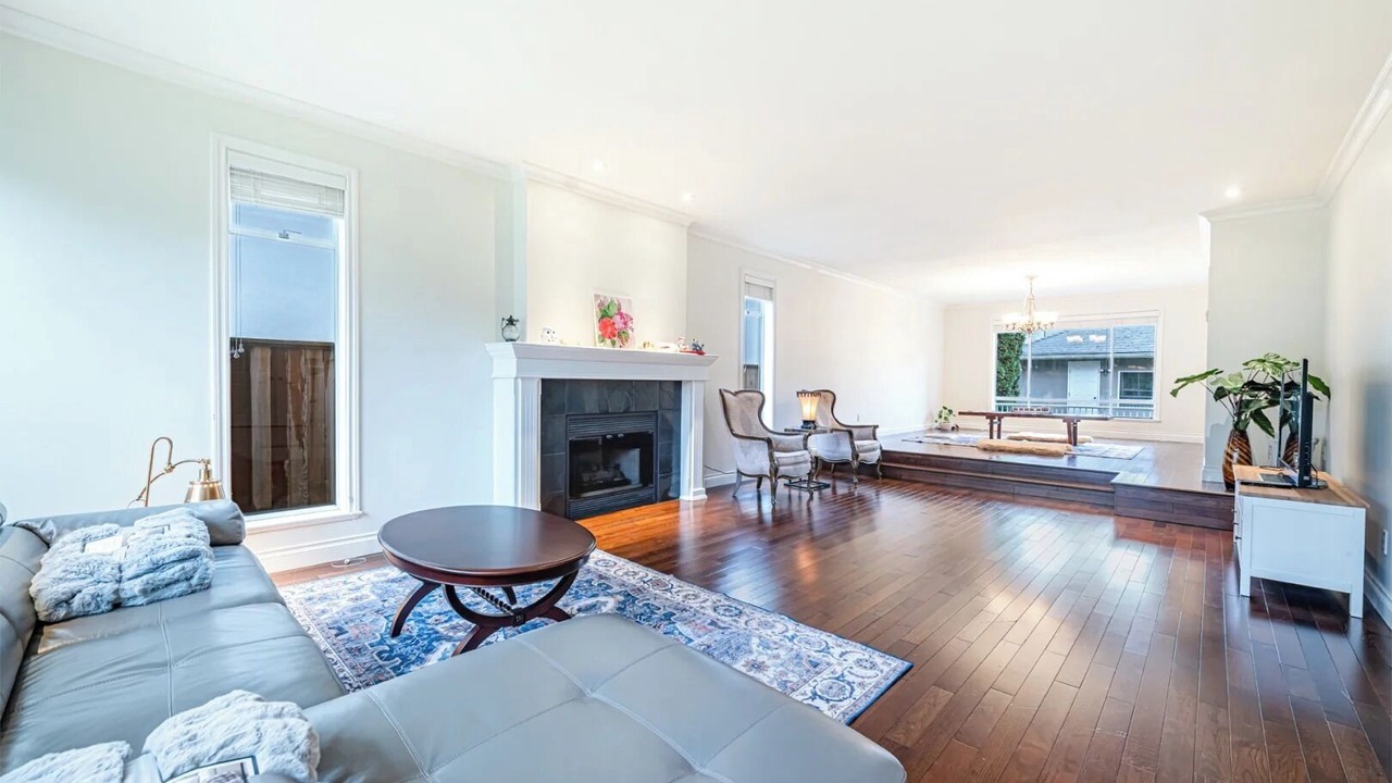 Photo of Livingroom in West Point Grey