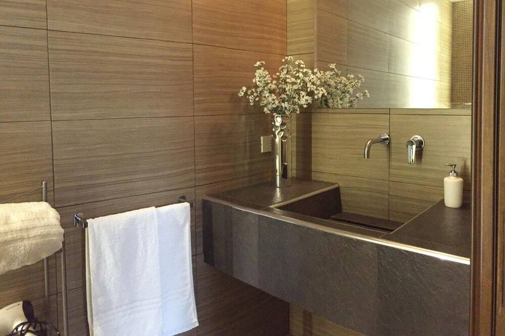 Photo of Bathroom in Marsala