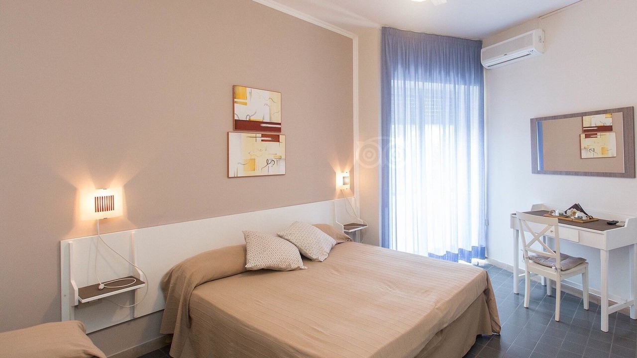 Photo of Bedroom in Latina Lido