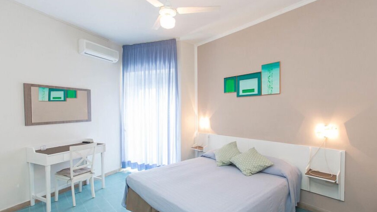 Photo of Bedroom in Latina Lido