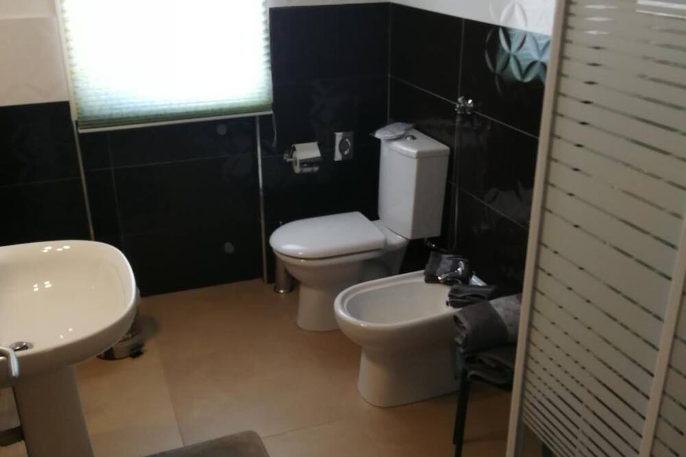 Photo of Bathroom in Villarosa