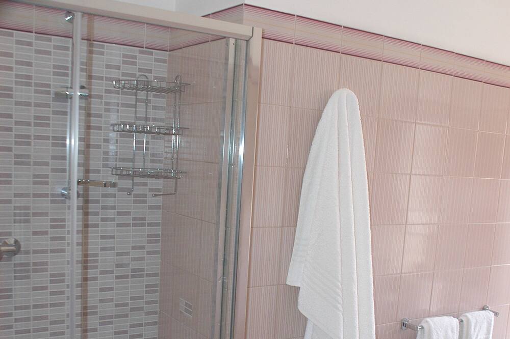 Photo of Bathroom in Villarosa