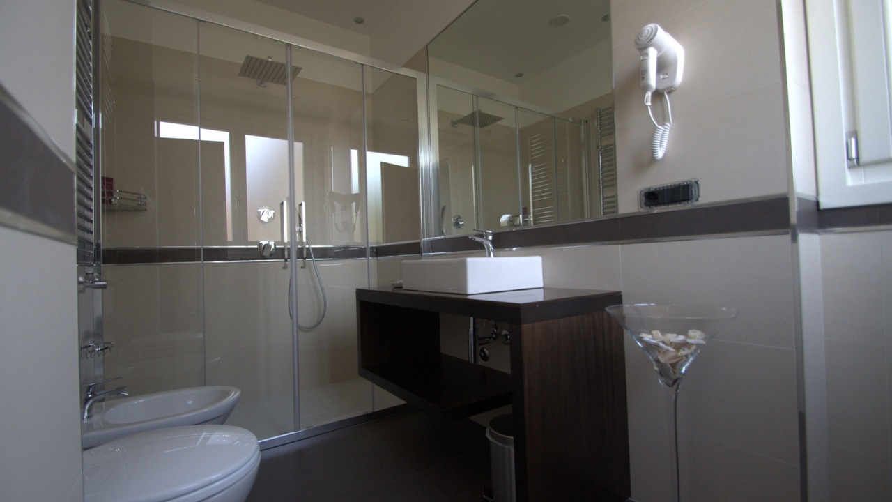 Photo of Bathroom in Gela