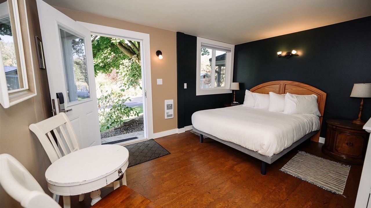 Photo of Bedroom in Keremeos