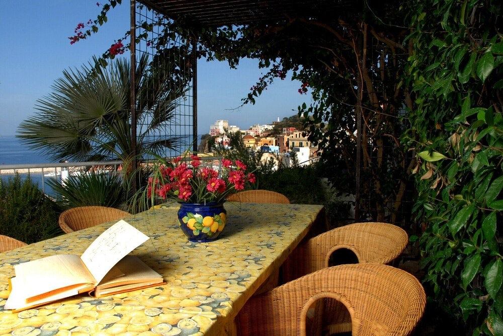 Photo of Patio Balcony in Ponza