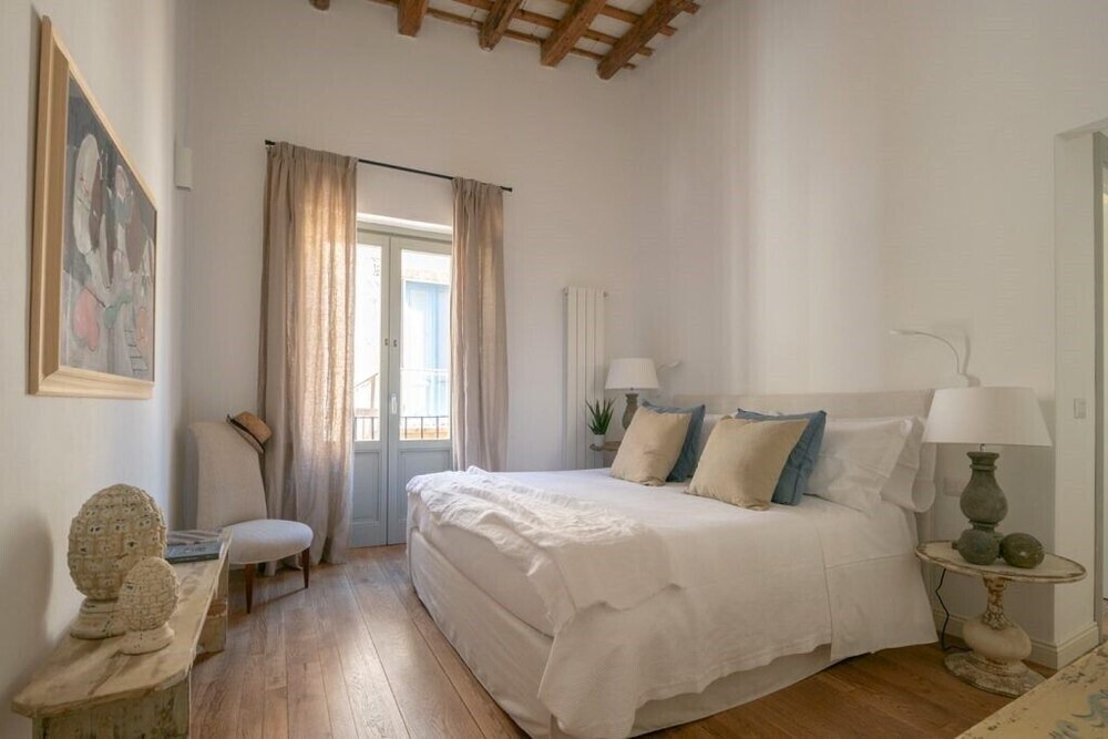 Photo of Bedroom in Trapani City Centre