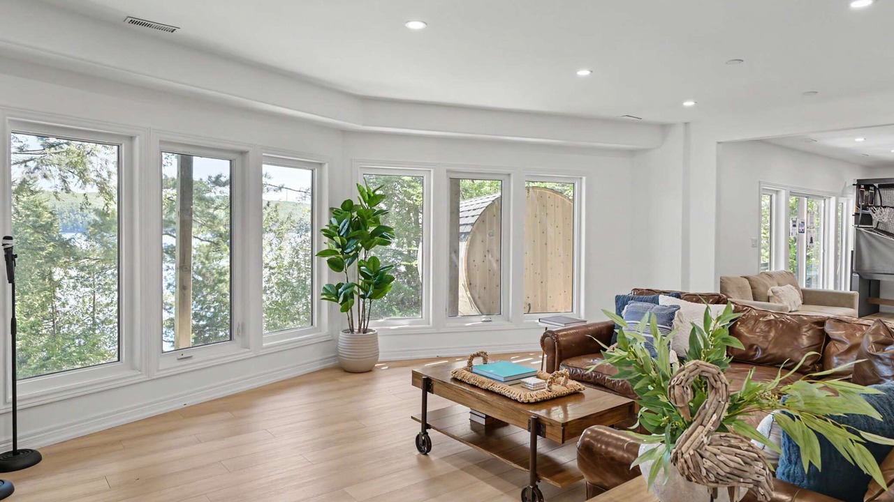 Photo of Bedroom in Lake of Bays