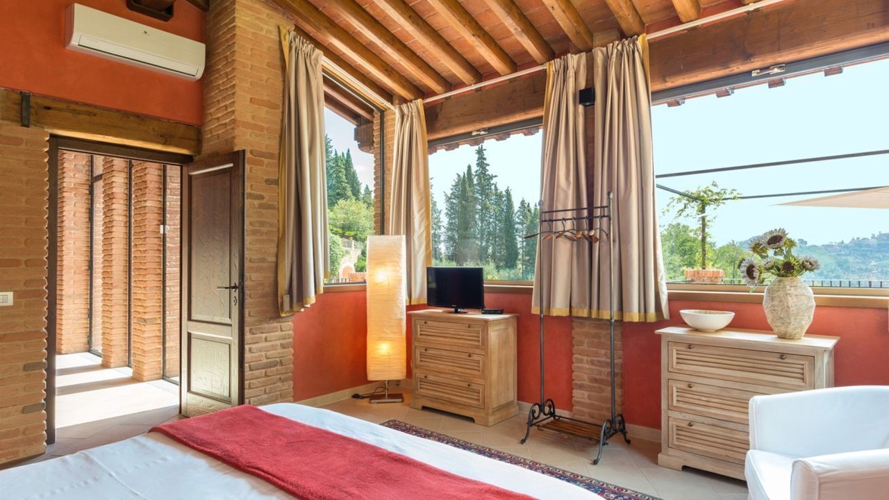 Photo of Bedroom in Margine Coperta-Traversagna