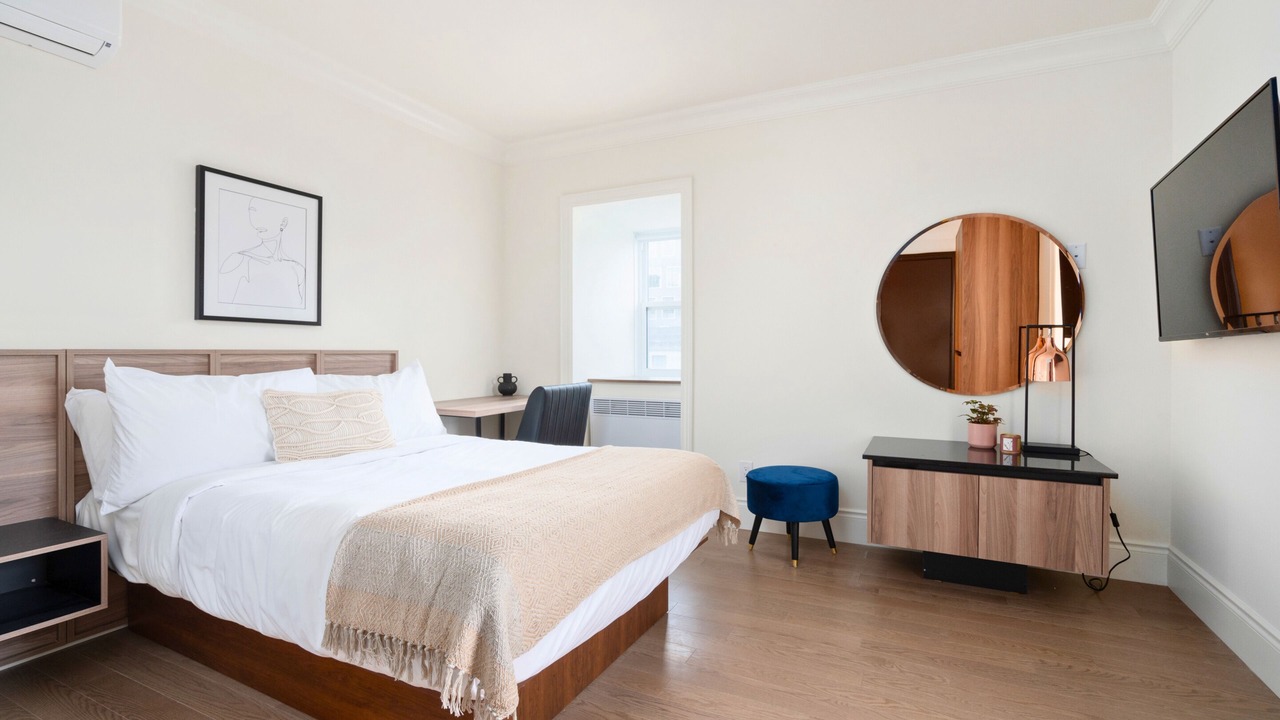 Photo of Bedroom in Latin Quarter