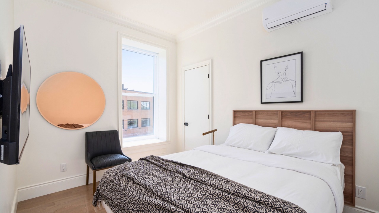 Photo of Bedroom in Latin Quarter