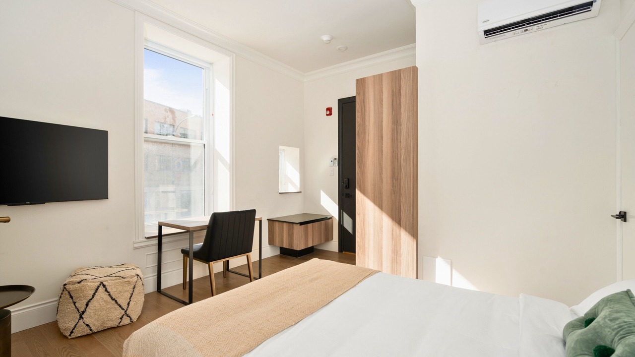 Photo of Bedroom in Latin Quarter