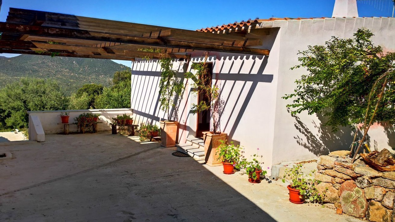 Photo of Patio Balcony in Oliena