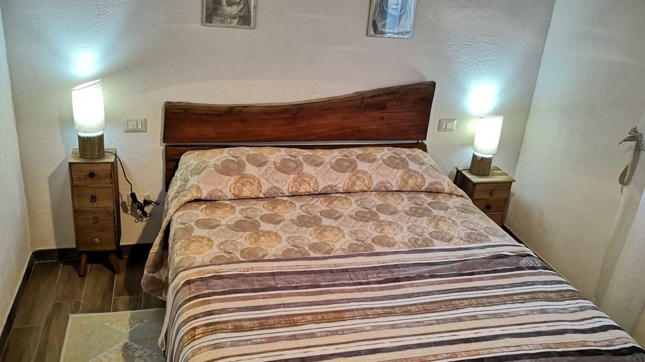 Photo of Bedroom in Oliena