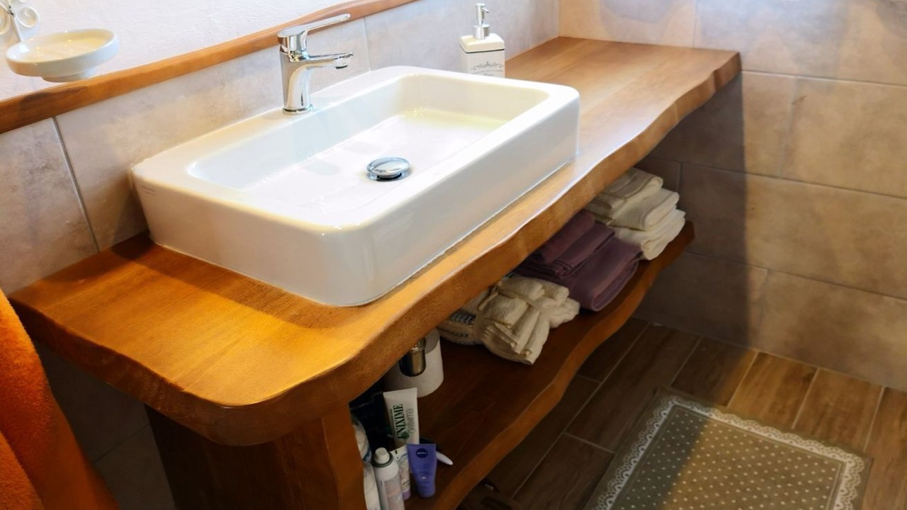 Photo of Bathroom in Oliena