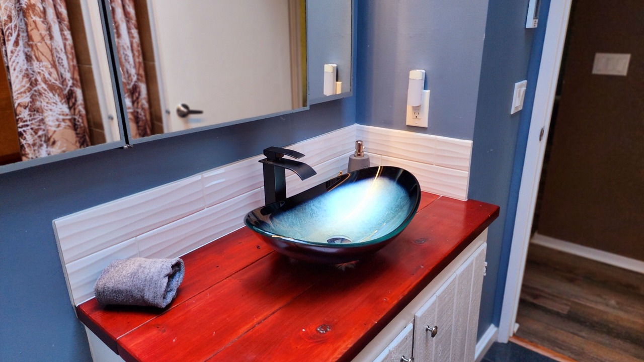 Photo of Bathroom in Metchosin