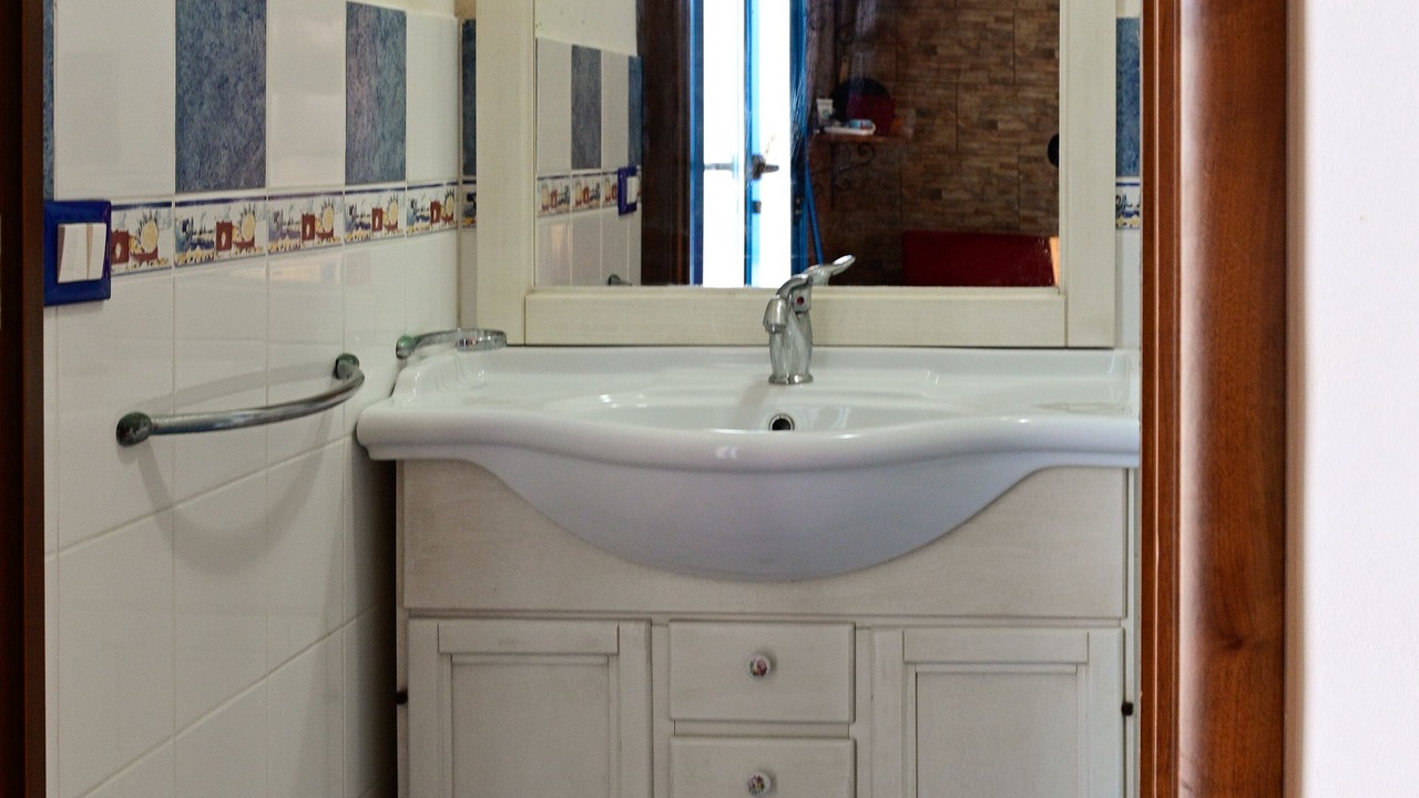 Photo of Bathroom in Marettimo