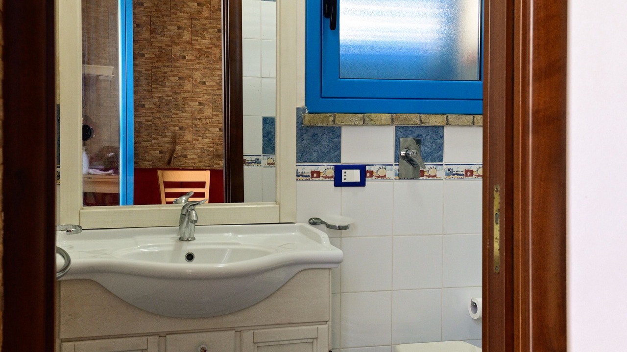 Photo of Bathroom in Marettimo