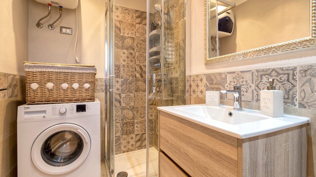 Photo of Bathroom in Lido