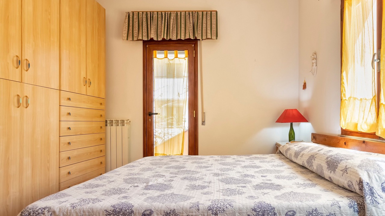 Photo of Bedroom in Lido