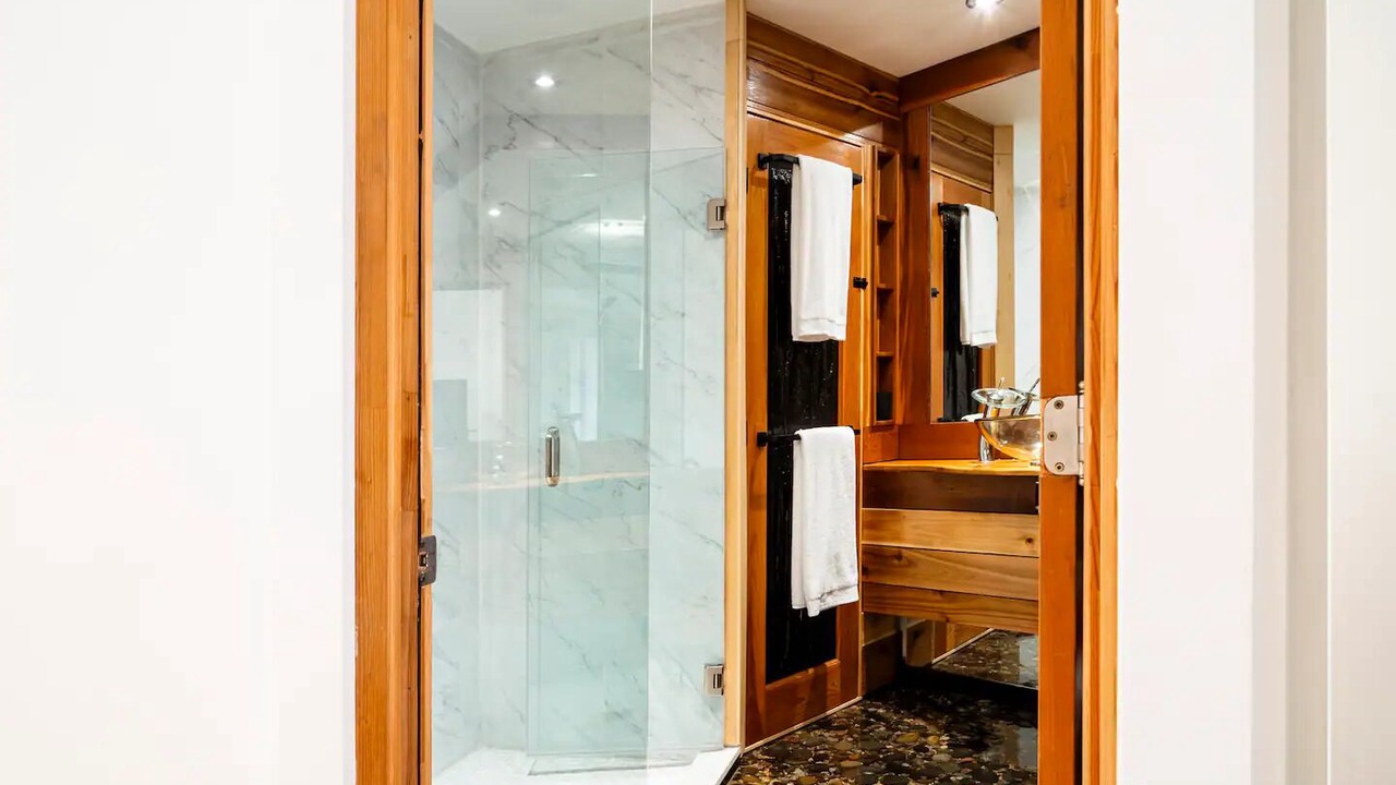 Photo of Bathroom in Mile End