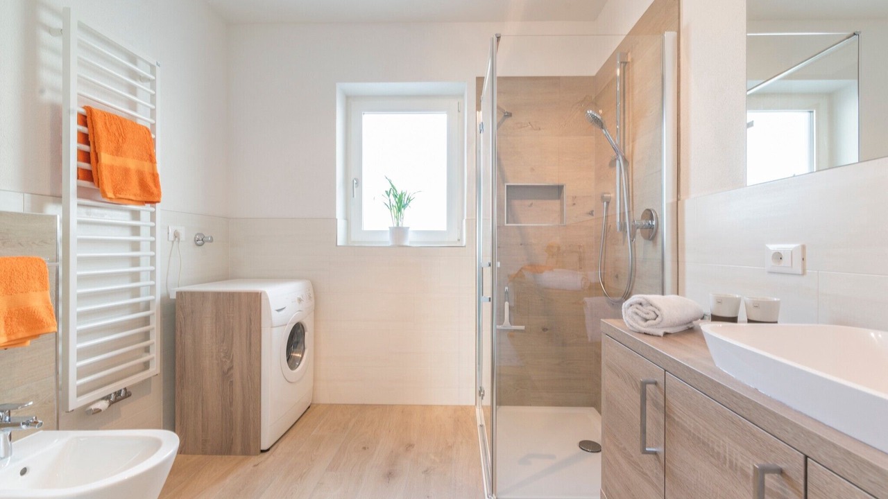Photo of Bathroom in Gais