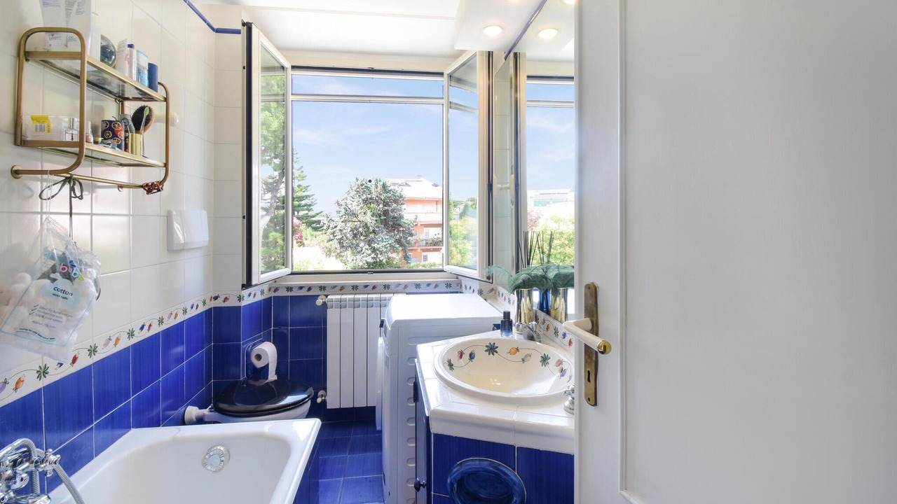 Photo of Bathroom in Anzio