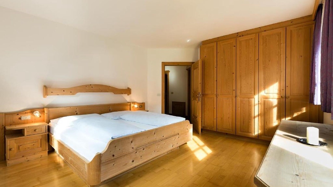 Photo of Bedroom in Racines