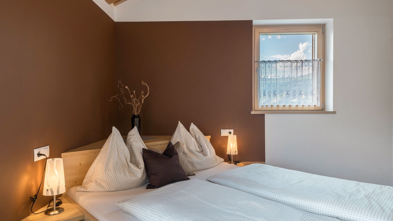 Photo of Bedroom in Laion
