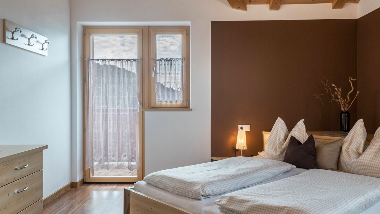 Photo of Bedroom in Laion