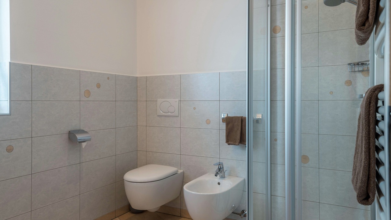 Photo of Bathroom in Laion