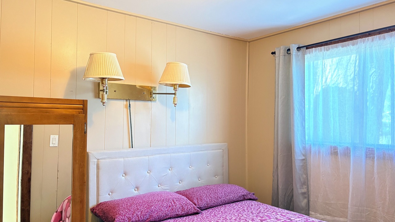Photo of Bedroom in Wasaga Beach