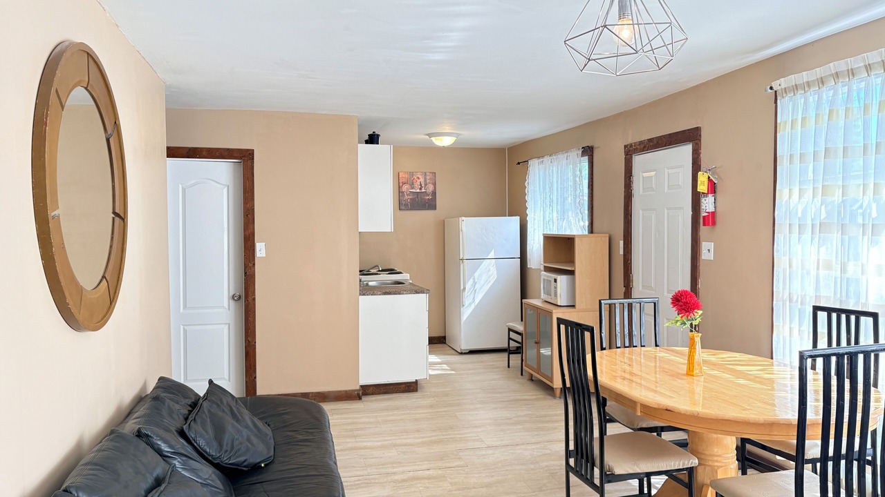 Photo of Livingroom in Wasaga Beach